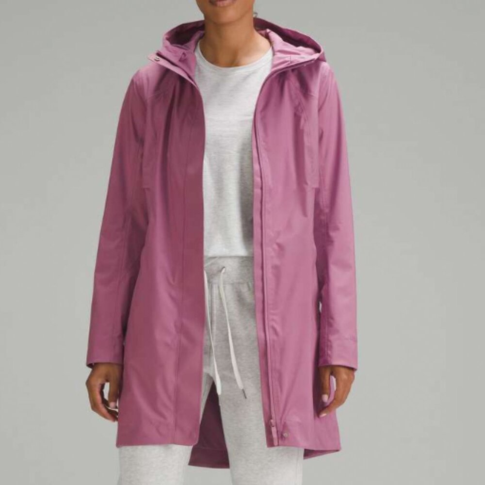 Lululemon Rain Rebel Jacket in Velvet Dust | Size 12